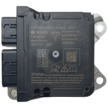 Tesla Model Y Standard Range Airbag-Steuergerät Reparatur